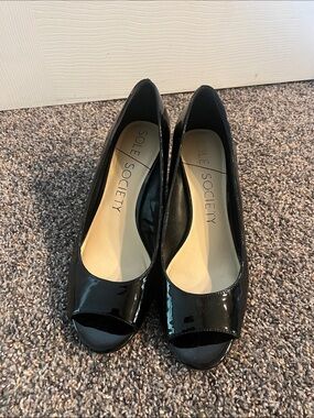 Sole Society Black Patent Peep-Toe Wedge Pumps